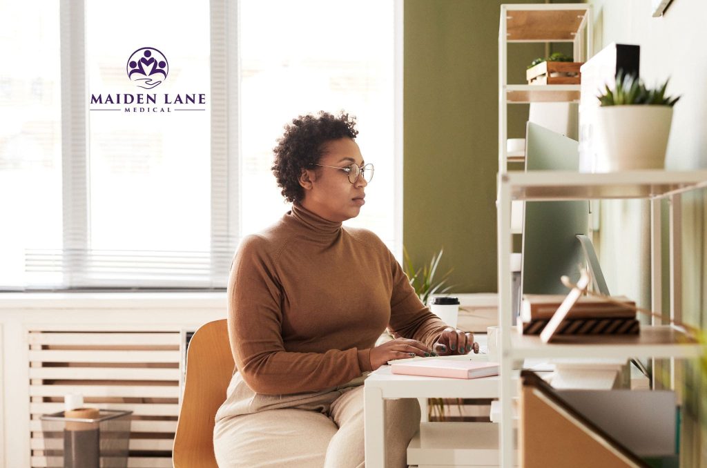 A woman searching online for alternatives to getting a hysterectomy in NYC.