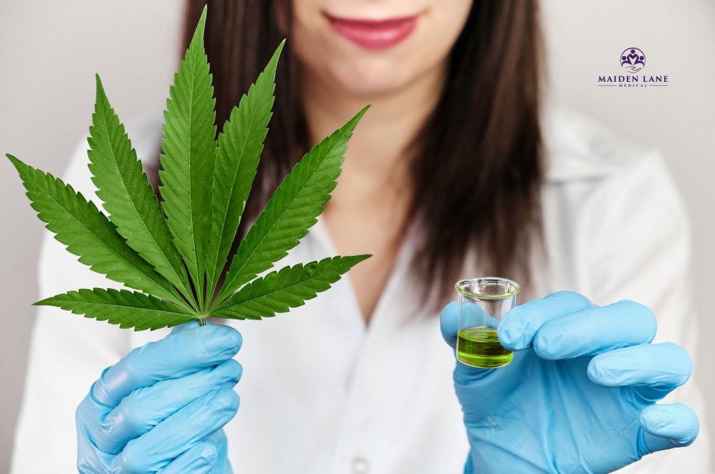 A medical Marijuana specialist in Manhattan, NY prescribing cannabis for pain relief.